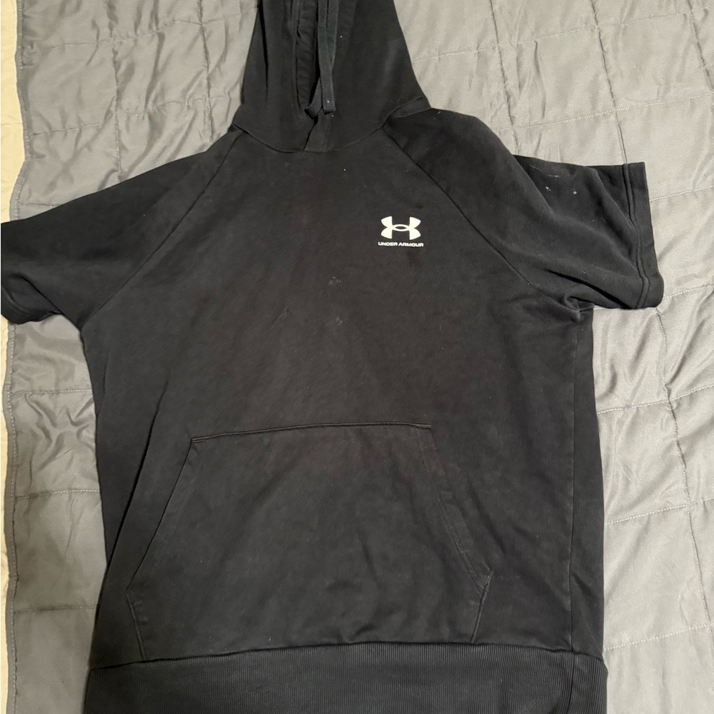 Under Armour ColdGear Black Short Sleeve Hoodie – Size M